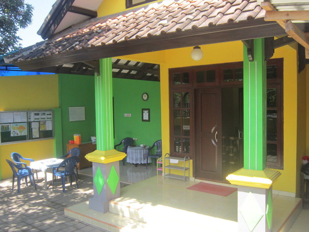 Spot On 1931 Kampung Osing Inn Banyuwangi  Luaran gambar