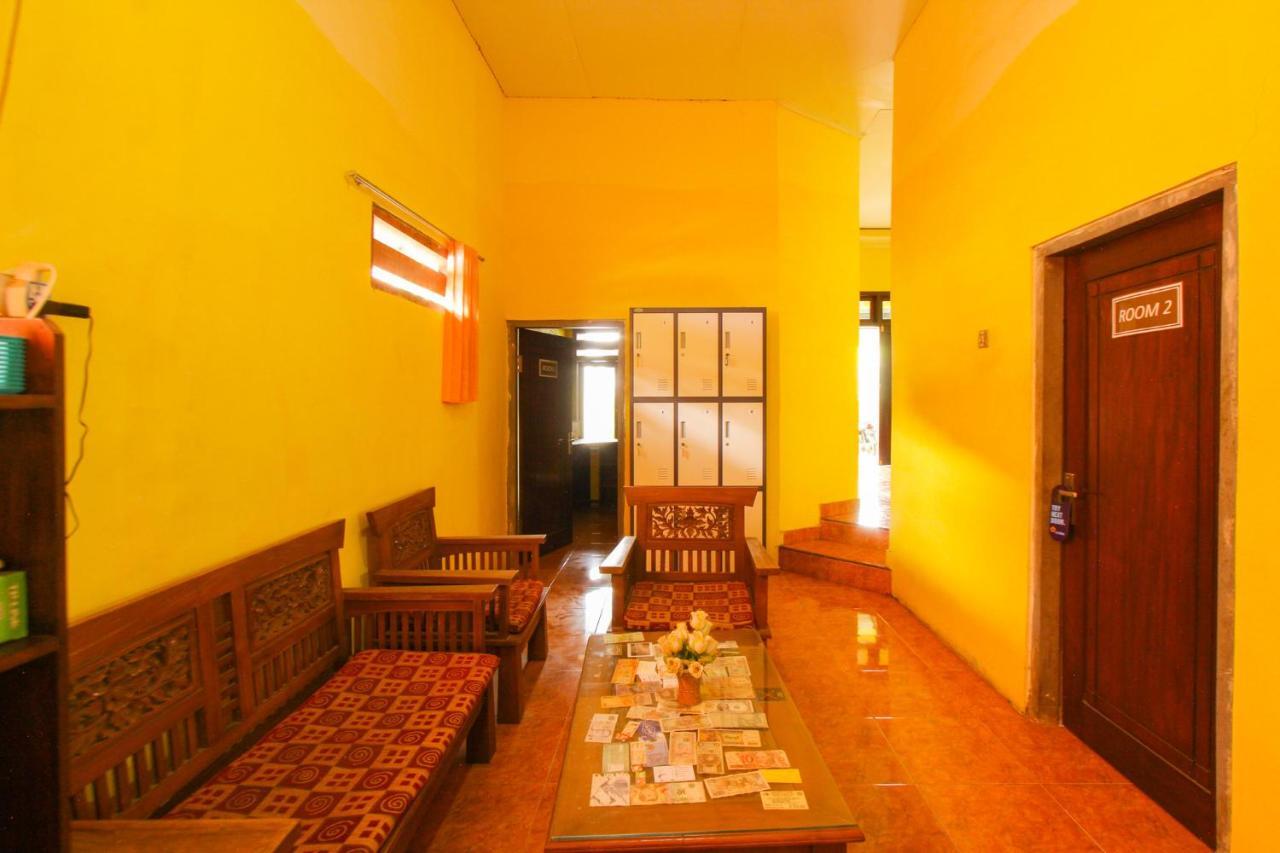 Spot On 1931 Kampung Osing Inn Banyuwangi  Luaran gambar