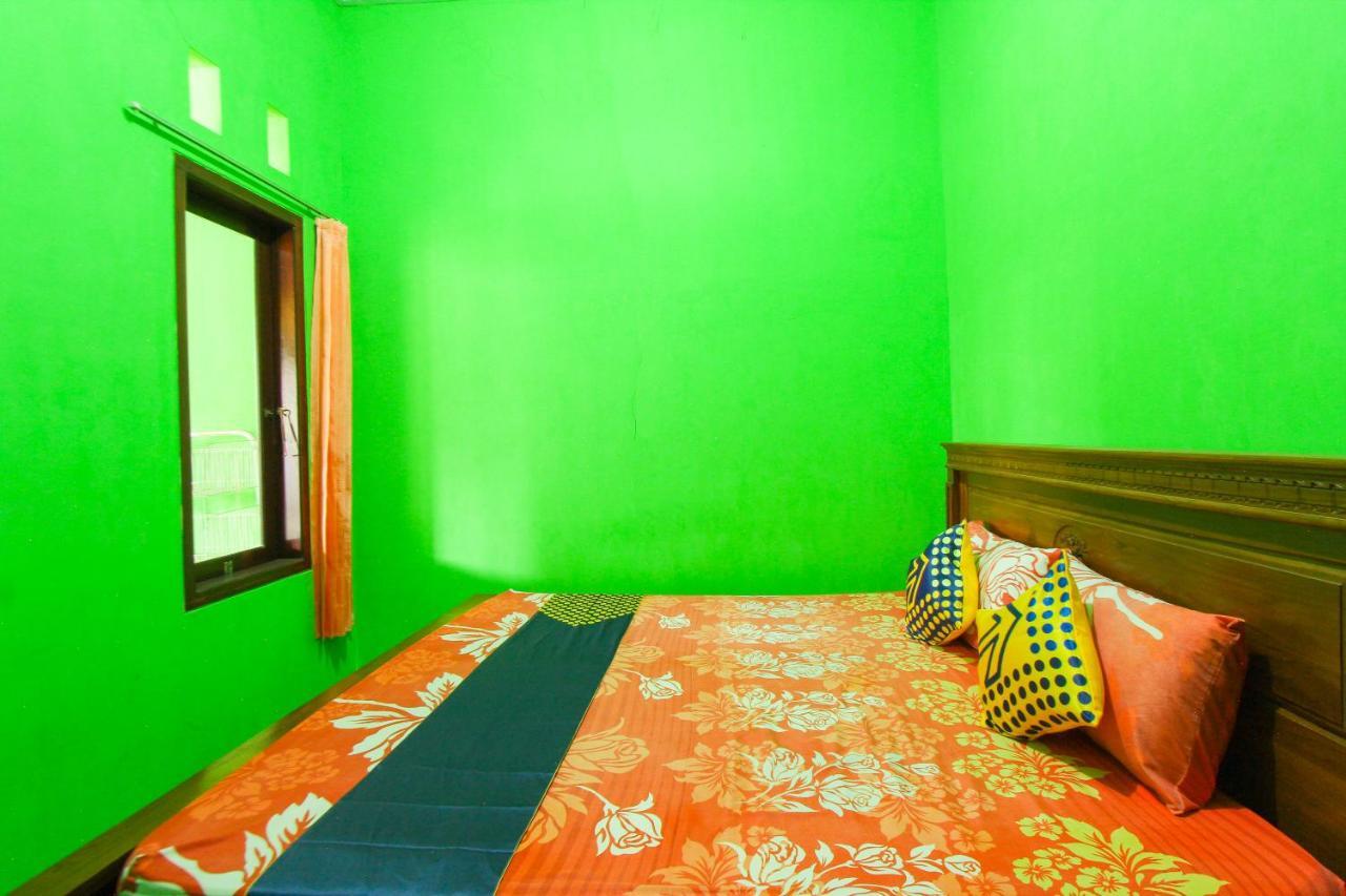 Spot On 1931 Kampung Osing Inn Banyuwangi  Luaran gambar